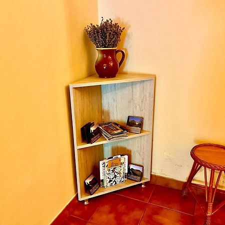 P&P Jicin Apartments - Soukrome 2-3 Luzkove Pokoje S Vlastni Kuchyni A Koupelnou Kültér fotó