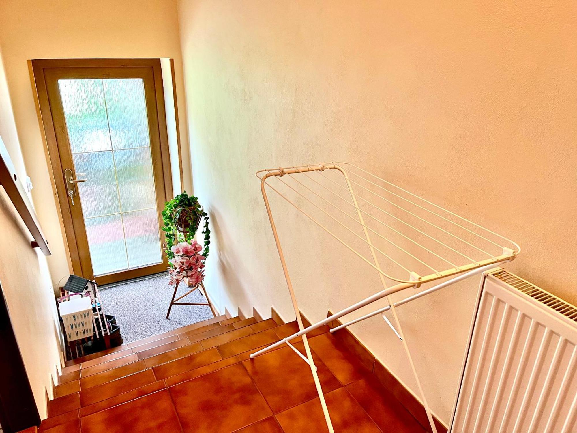 P&P Jicin Apartments - Soukrome 2-3 Luzkove Pokoje S Vlastni Kuchyni A Koupelnou Kültér fotó