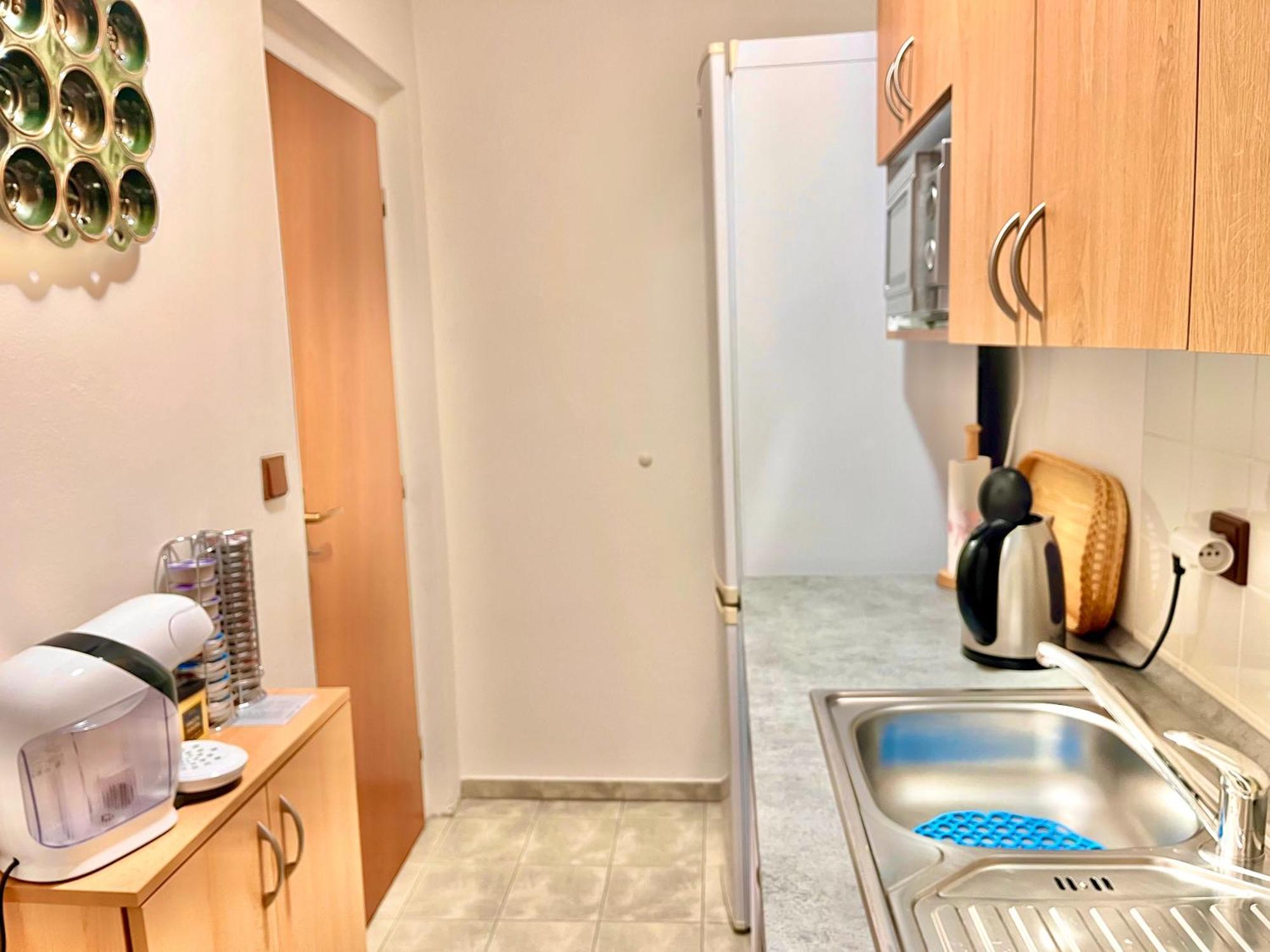 P&P Jicin Apartments - Soukrome 2-3 Luzkove Pokoje S Vlastni Kuchyni A Koupelnou Kültér fotó